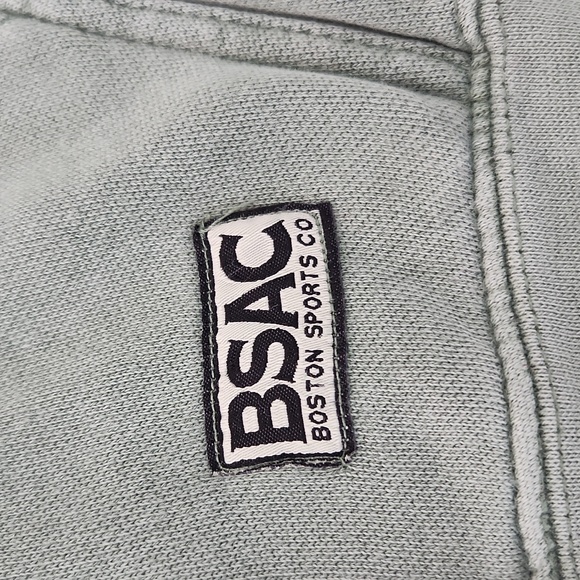 NEW! Boston Celtics Pullover Hoodie XXL Green, McHale, Parish, Bird - Picture 3 of 4